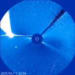 マックノート彗星をとらえた SOHO LASCO C3 の画像